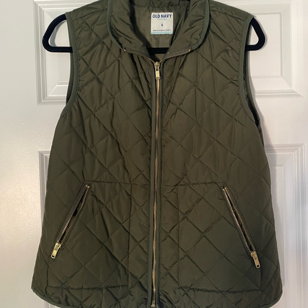 Old Navy Ladies Lightweight Vest - M